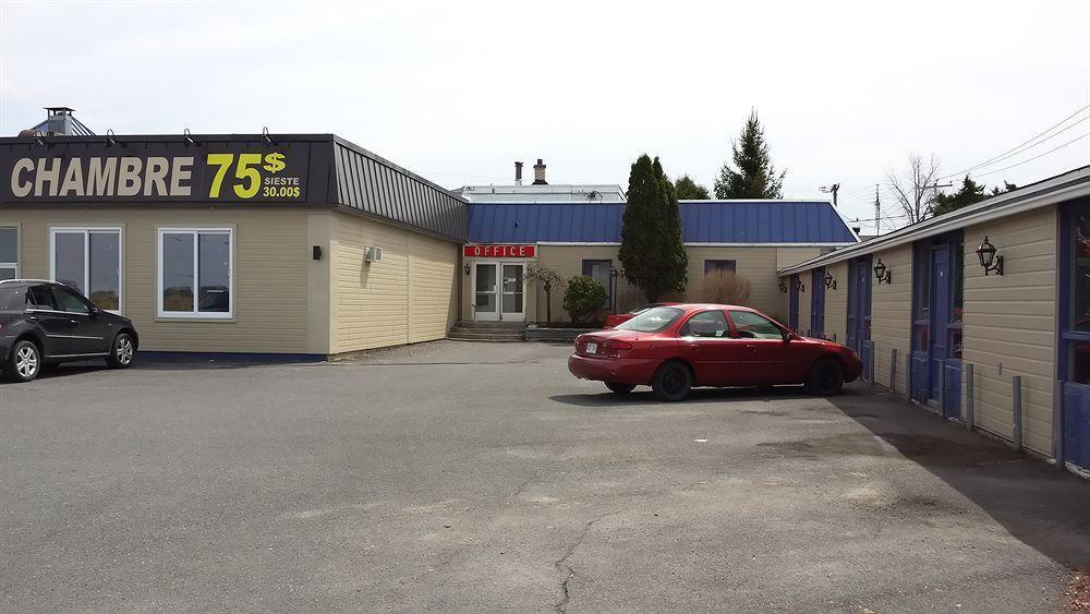 Motel Iberville Saint-Jean-sur-Richelieu Ngoại thất bức ảnh