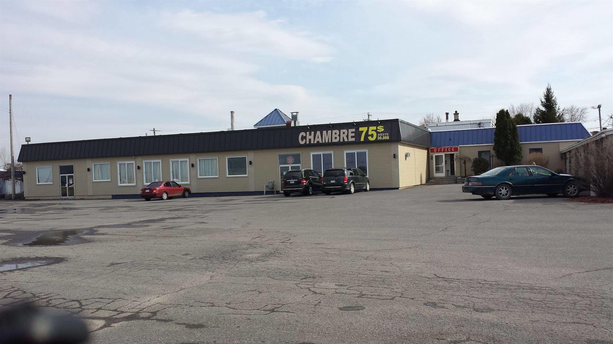 Motel Iberville Saint-Jean-sur-Richelieu Ngoại thất bức ảnh