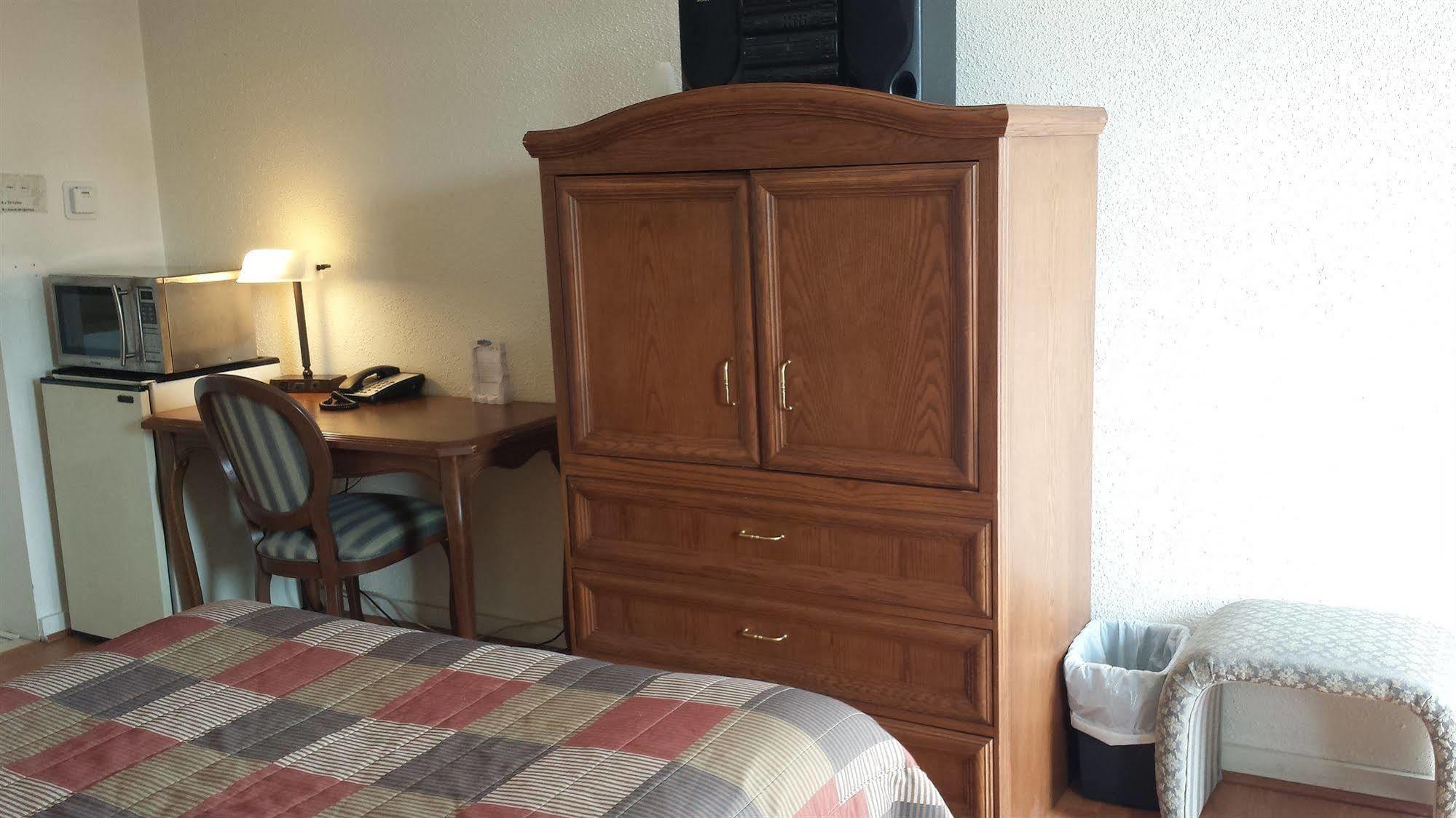 Motel Iberville Saint-Jean-sur-Richelieu Ngoại thất bức ảnh