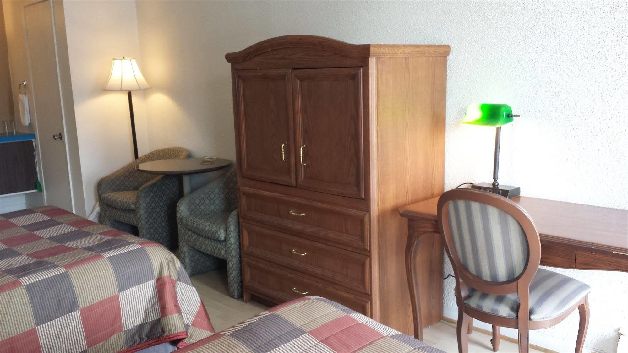 Motel Iberville Saint-Jean-sur-Richelieu Ngoại thất bức ảnh