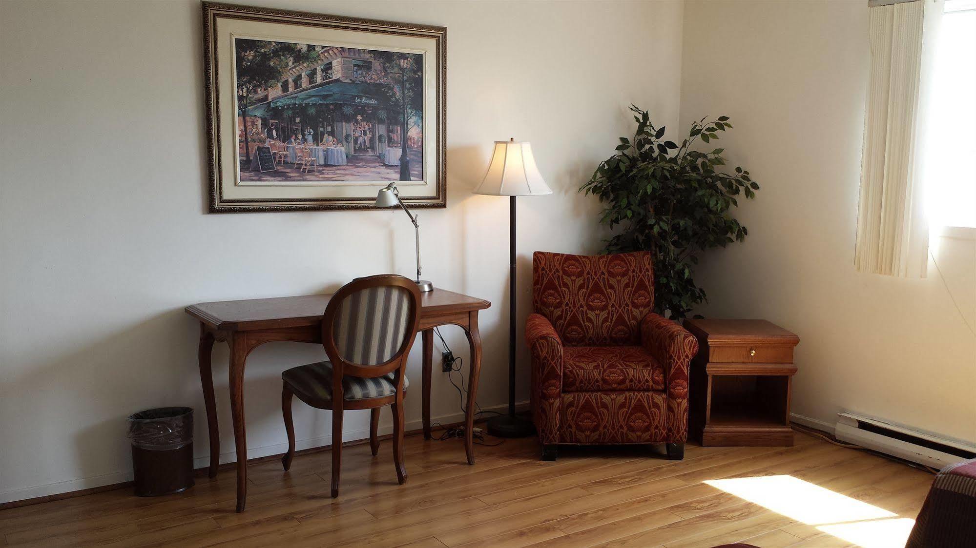 Motel Iberville Saint-Jean-sur-Richelieu Ngoại thất bức ảnh