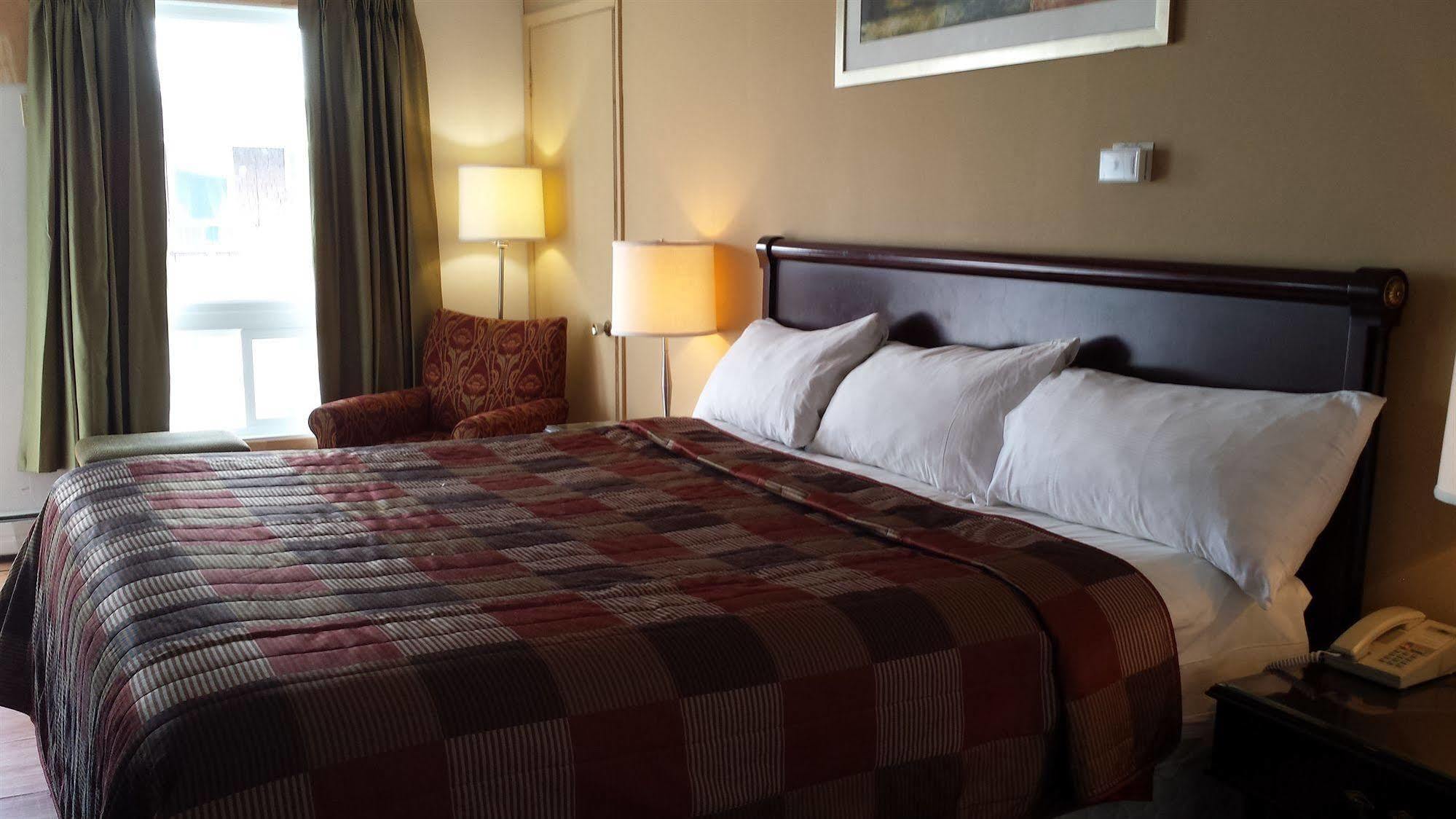 Motel Iberville Saint-Jean-sur-Richelieu Ngoại thất bức ảnh