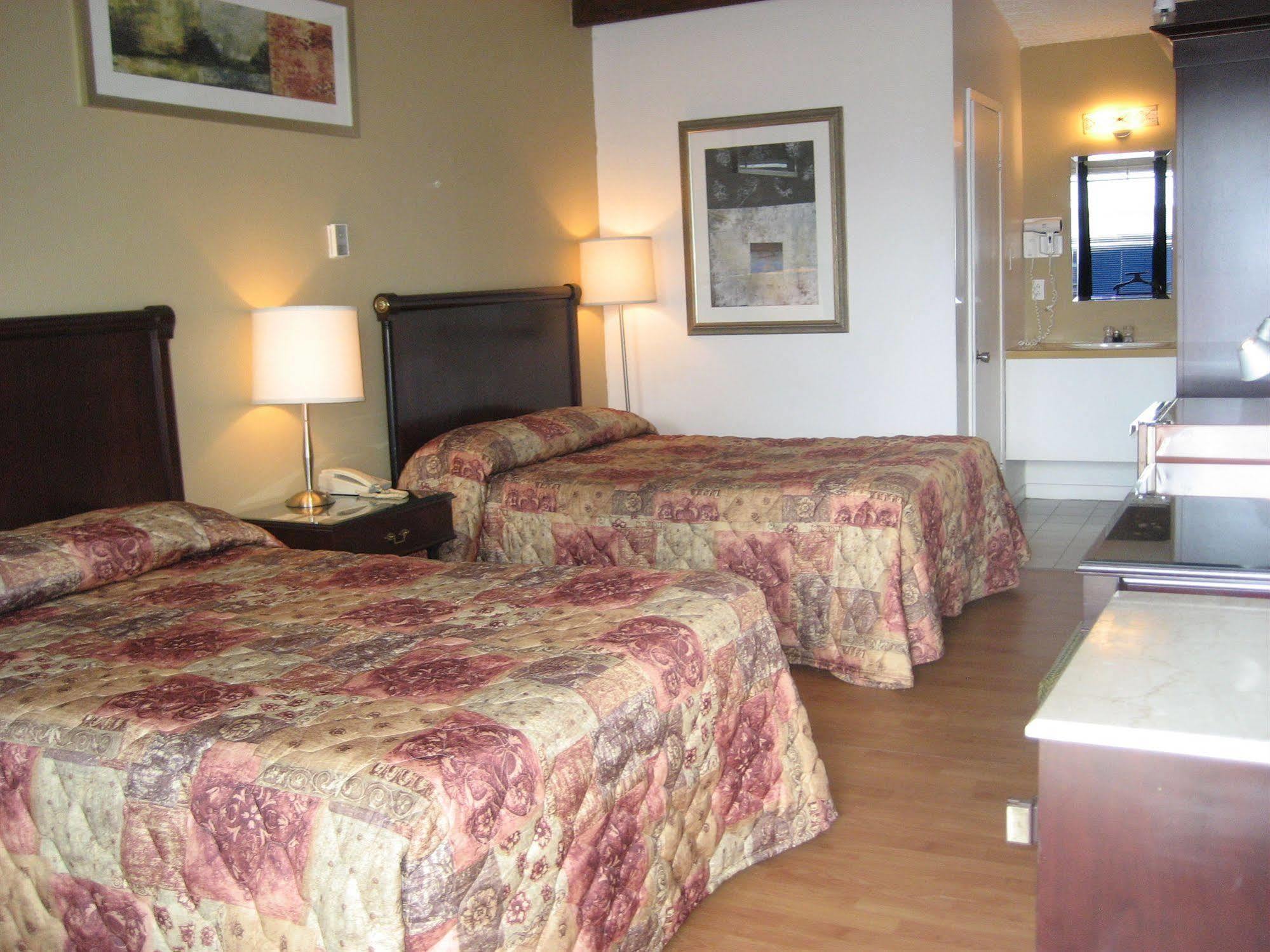Motel Iberville Saint-Jean-sur-Richelieu Ngoại thất bức ảnh